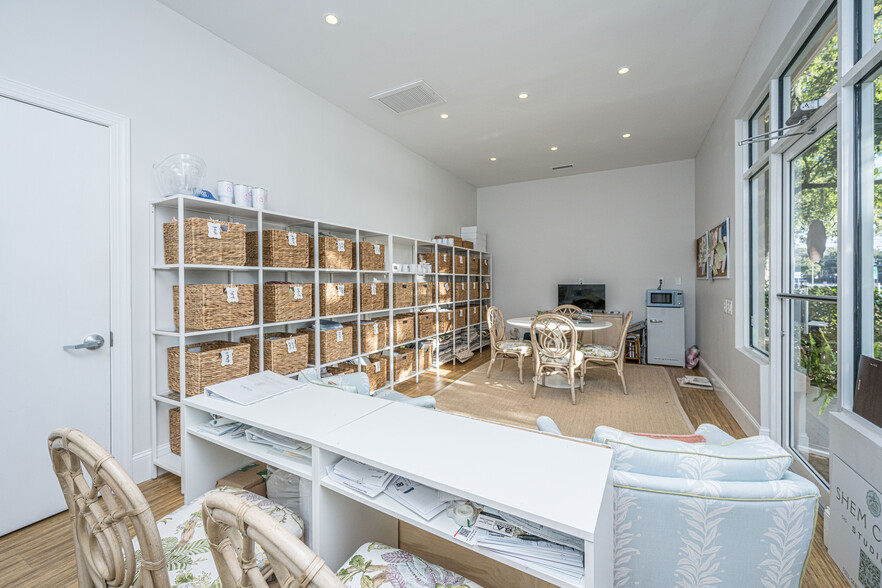 More Photos Of 234 Mathis Ferry Rd, Mount Pleasant Office For Lease