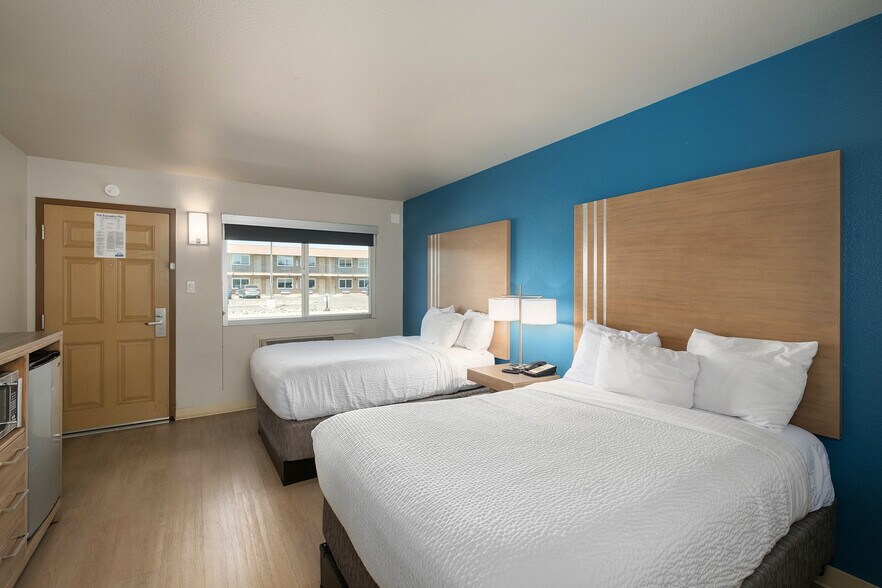 More Photos Of 6090 N Blackstone Ave, Fresno Hotel For Sale