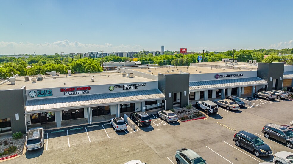 More Photos Of 15803 Windermere Dr, Pflugerville Storefront For Lease