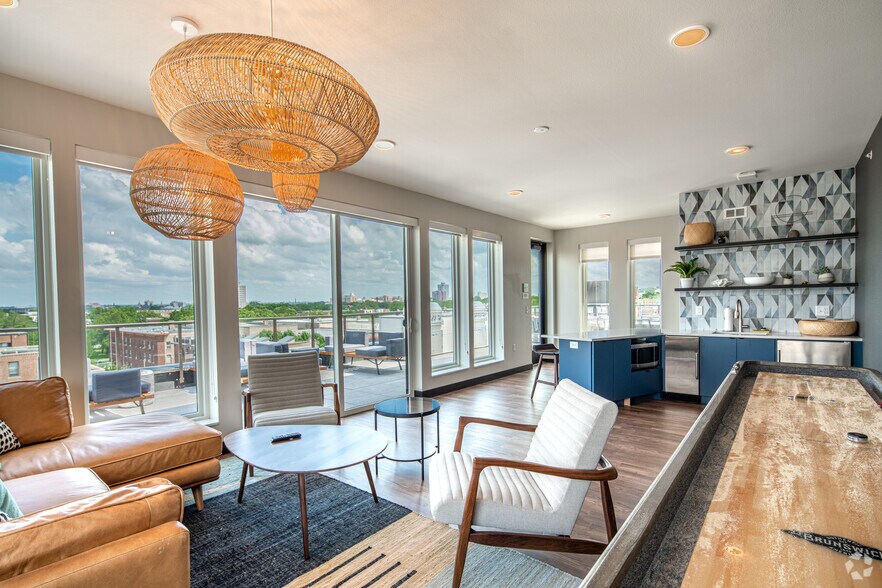 More Photos Of 1725 Nicollet Ave, Minneapolis Apartments For Lease