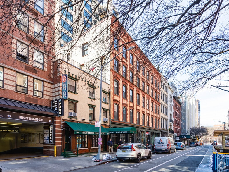 More Photos Of 139 Reade St, New York Apartments For Lease