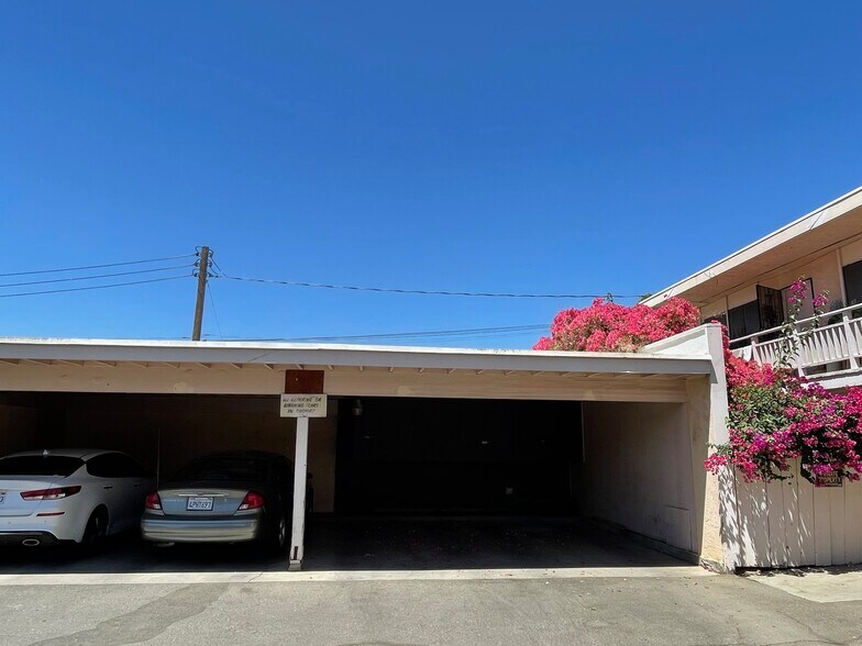More Photos Of 218 W K St, Los Banos Apartments For Sale