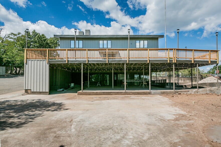 More Photos Of 1116 W Highway 76, Branson General Retail For Lease