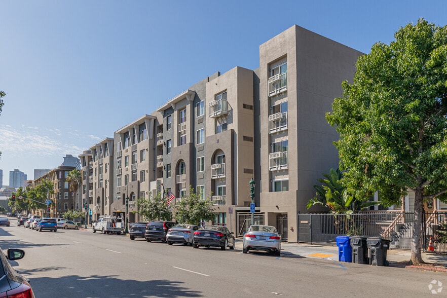 More Photos Of 600-650 W Grape St, San Diego Apartments For Sale