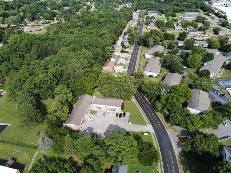 More Photos Of 4516 Bonnell Dr NW, Huntsville Multifamily For Sale