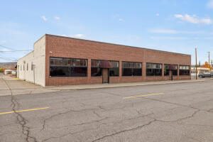 Primary Photo Of 604 S 7th St, Klamath Falls Warehouse For Sale