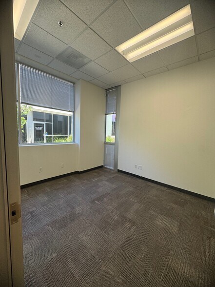 More Photos Of 6140 Hellyer Ave, San Jose Office Residential For Lease