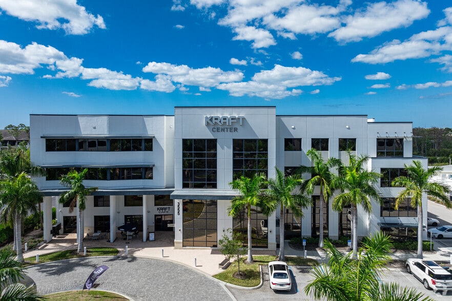 More Photos Of 3555 Kraft Rd, Naples Office For Lease