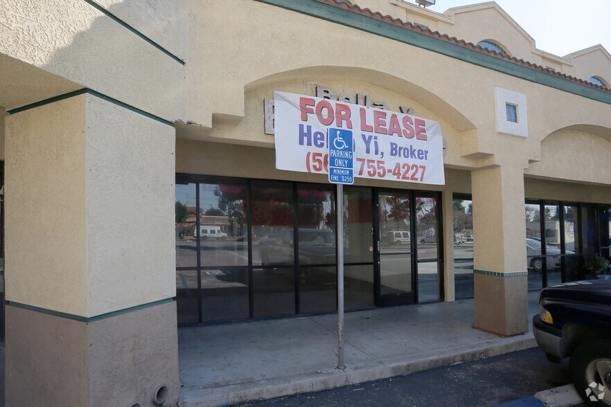 More Photos Of 8111 Rosecrans Ave, Paramount Freestanding For Lease