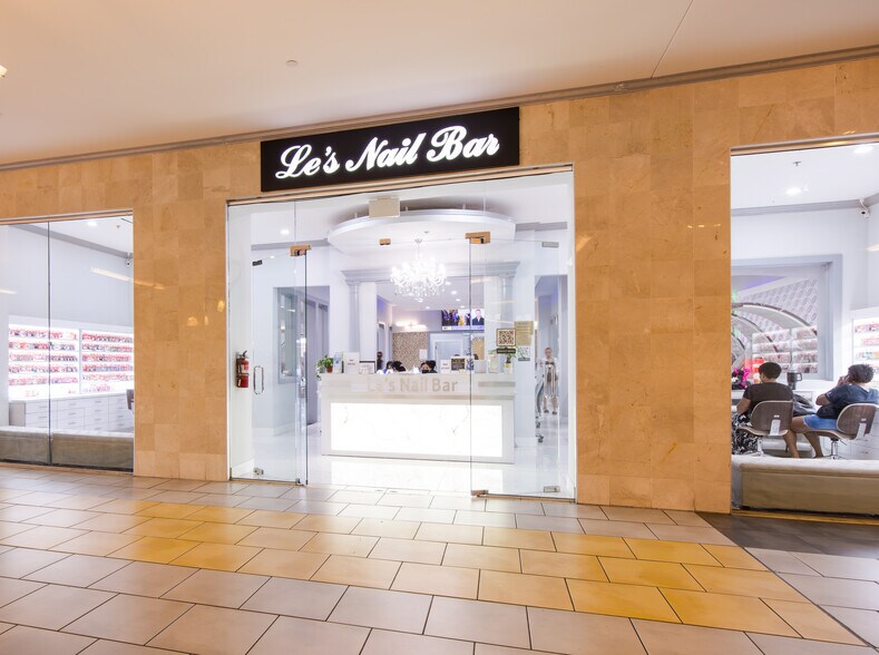 More Photos Of 2301-2401 Liberty Heights Ave, Baltimore Unknown For Lease