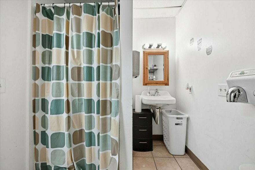 More Photos Of 306 W Main St, Pen Argyl Healthcare For Sale