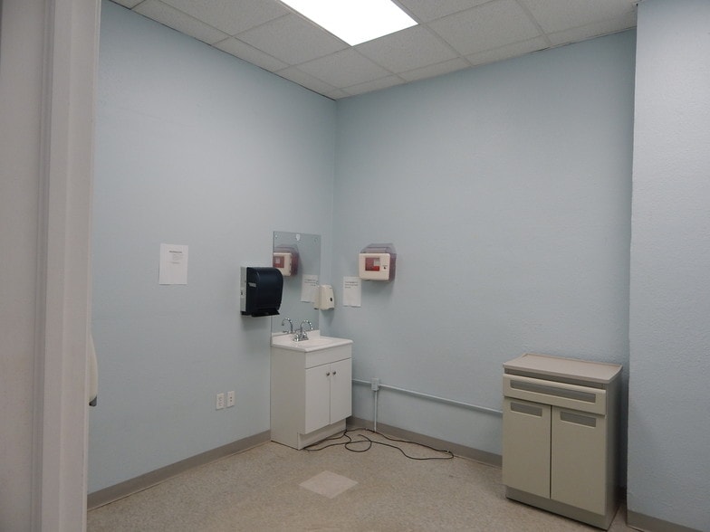 More Photos Of 10 Peterboro St, Detroit Apartments For Sale