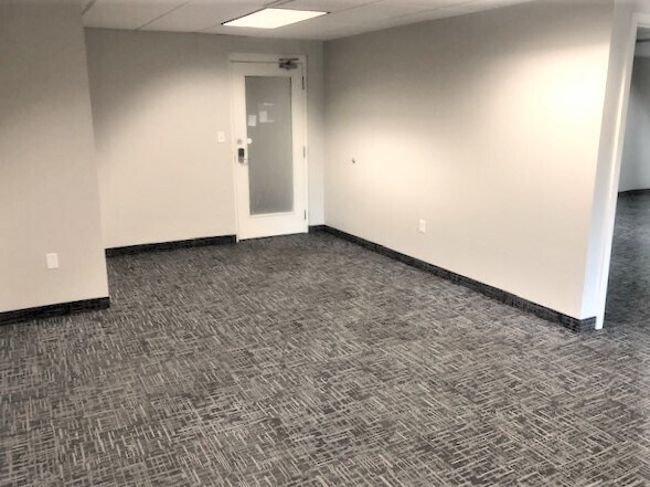 More Photos Of 2738 Winnetka Ave N, New Hope Medical For Lease