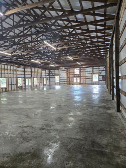 More Photos Of 9585 Campton Rd, Stanton Light Distribution For Sale