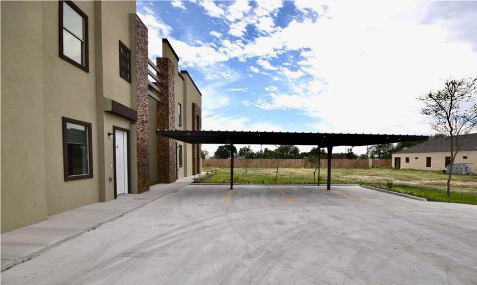 More Photos Of 1202 Upas Dr, Edinburg Apartments For Sale