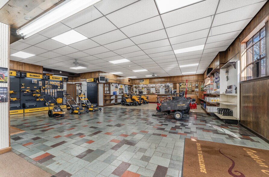 More Photos Of 5 Larison Ln, Ringoes Storefront Retail Office For Sale