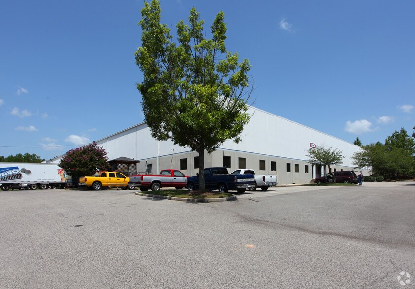More Photos Of 440 Industrial Ln, Birmingham Distribution For Lease