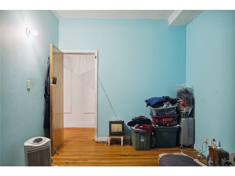 More Photos Of 2110 1st Ave S, Minneapolis Apartments For Sale
