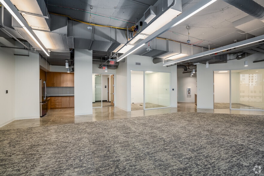 More Photos Of 701 Brazos St, Austin Office For Lease