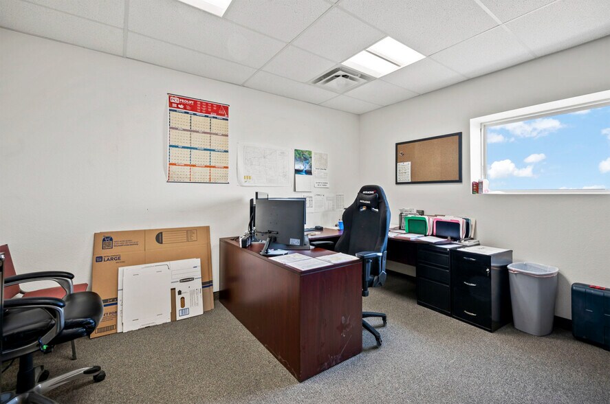 More Photos Of 15784 County Road 36, Platteville Warehouse For Lease