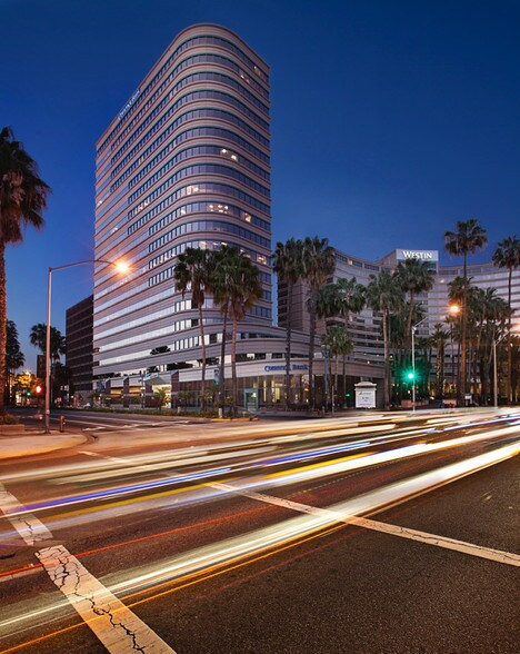 More Photos Of 301 E Ocean Blvd, Long Beach Office For Sale