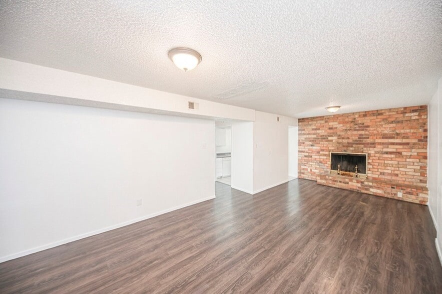 More Photos Of 1449 John Ben Shepperd Pky, Odessa Apartments For Sale