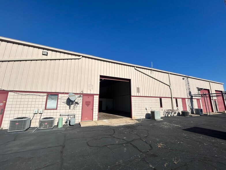 More Photos Of 3371 W Cleveland Rd, South Bend Light Distribution For Lease