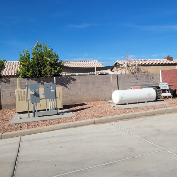 More Photos Of 391 Riverside Rd, Mesquite Convenience Store For Lease