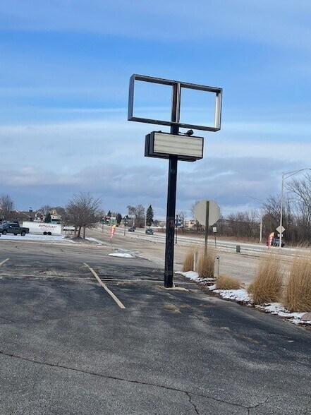 More Photos Of 819 Service Rd, Kiel Freestanding For Sale