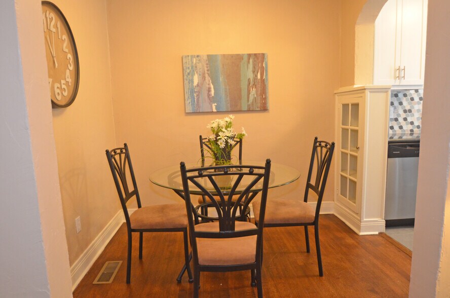 More Photos Of 1712 NW 17th St, Oklahoma City Apartments For Sale