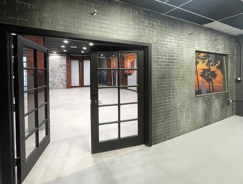 More Photos Of 1028 E Compton Blvd, Compton Storefront For Sale