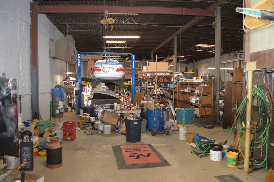 More Photos Of 1819 Main st, Lynchburg Flex For Sale