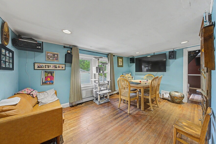 More Photos Of 23 Malcolm St, Morristown Industrial For Sale