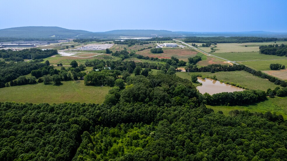 More Photos Of 8042 Pulaski Pike, Toney Land For Sale