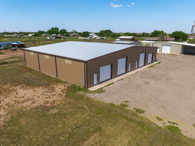 More Photos Of 14540 Dogwood Ave, Gardendale Industrial For Sale