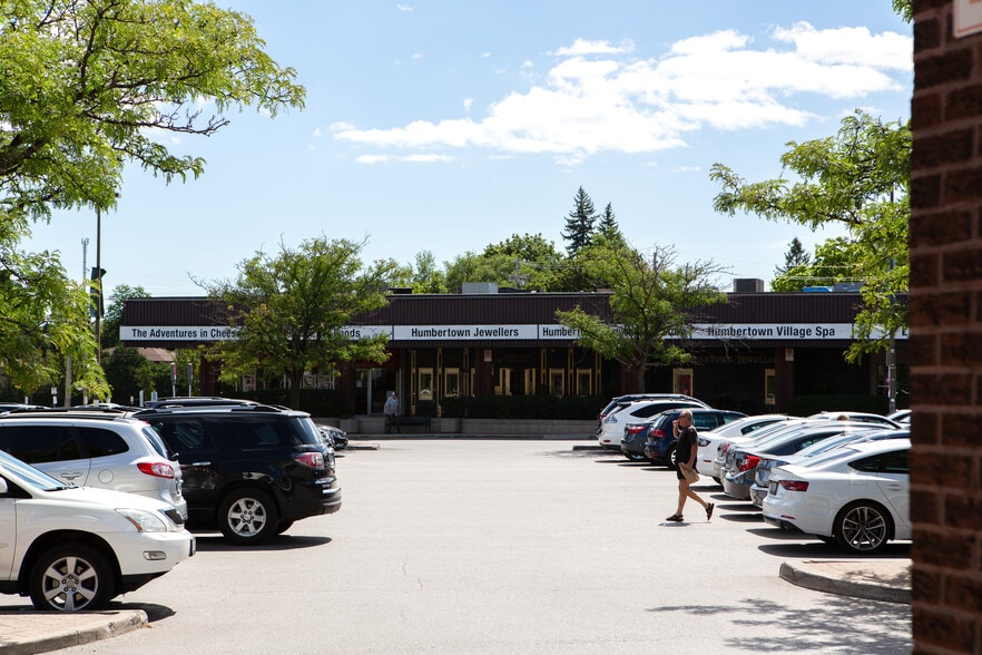More Photos Of 270 The Kingsway, Toronto General Retail For Lease