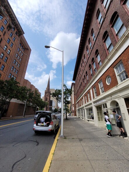 More Photos Of 501 Penn St, Reading Office For Sale