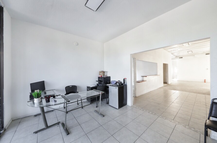 More Photos Of 3509 Union Ave, Bakersfield Office For Sale