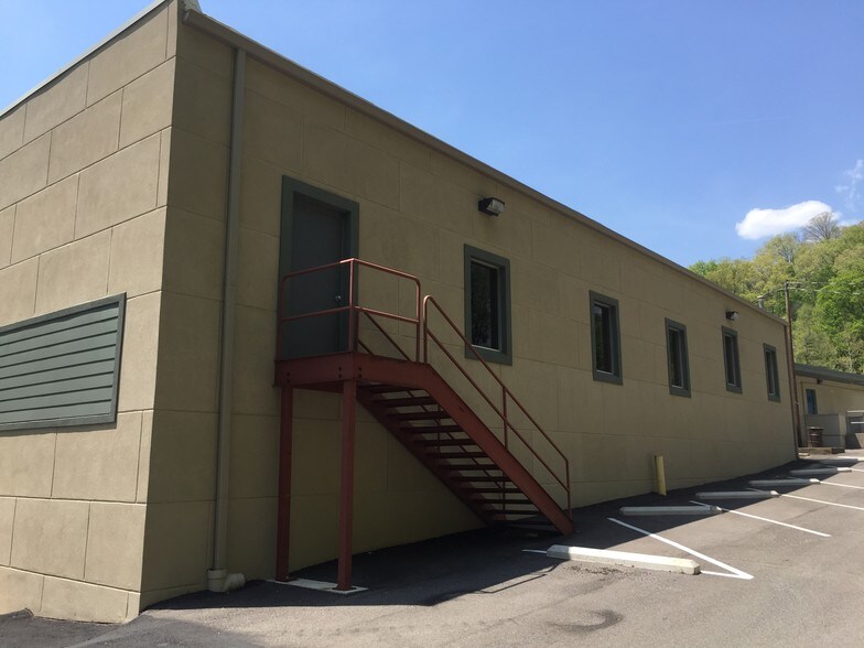 More Photos Of 1201 Greenbrier St, Charleston Office For Lease