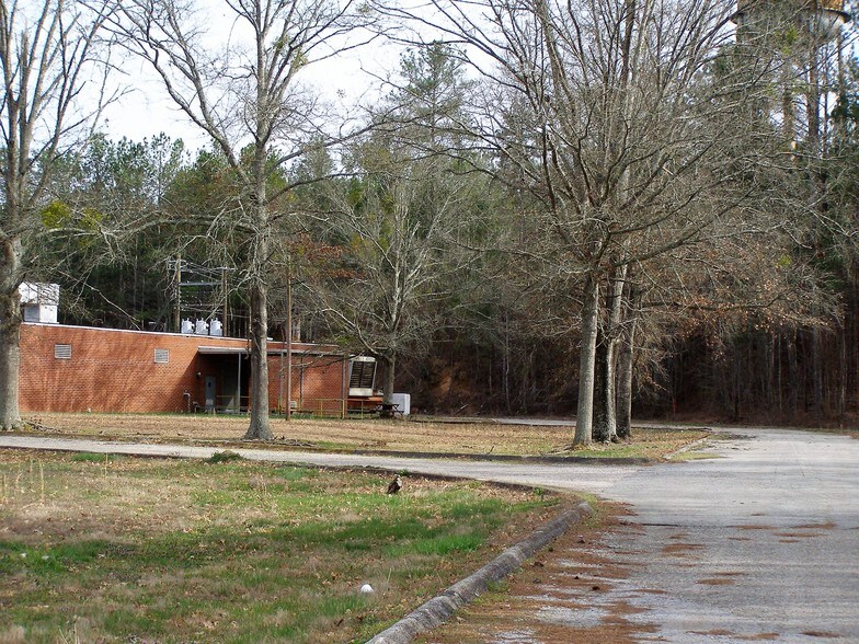 More Photos Of 2580 Highway 46, Heflin Warehouse For Lease