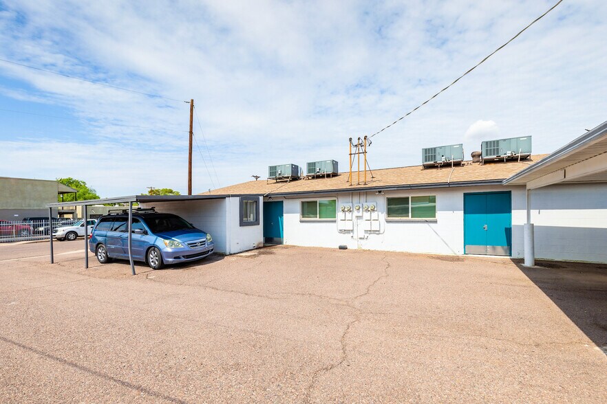 More Photos Of 3429 E Earll Dr, Phoenix Apartments For Sale