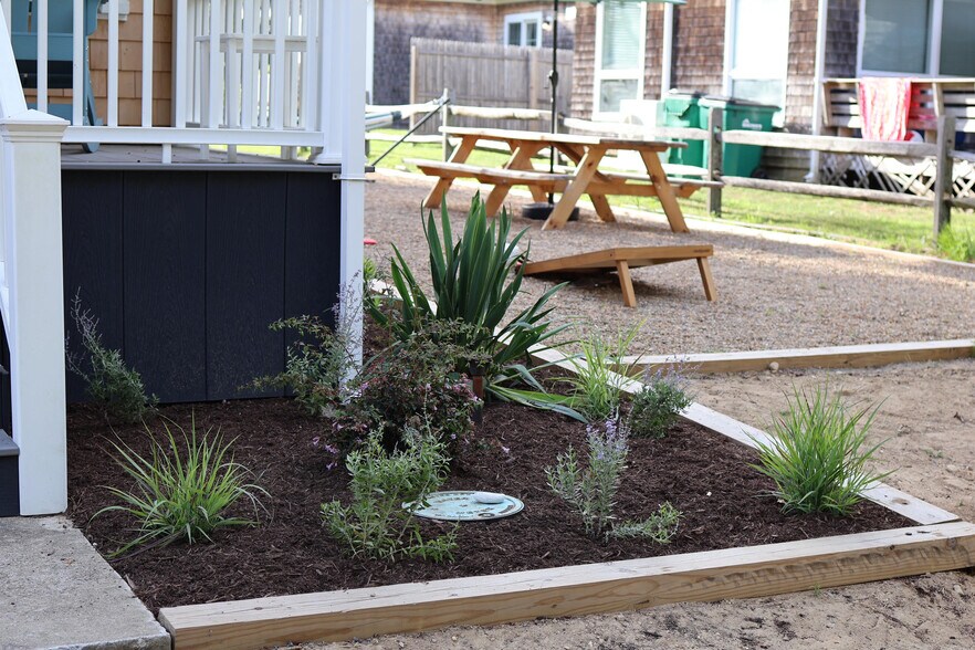 More Photos Of 9 Brunswick Ave, Vineyard Haven Specialty For Sale