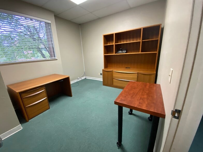 More Photos Of 706-724 5th St, Davis Office For Lease