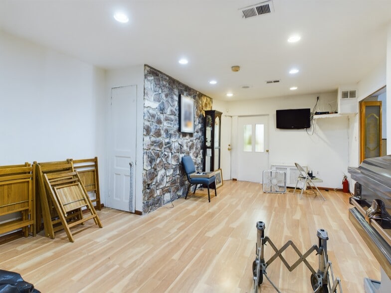 More Photos Of 3100 N 22nd St, Philadelphia Storefront Retail Residential For Sale