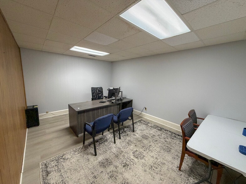 More Photos Of 1509-1525 Dale Earnhardt Blvd, Kannapolis Office For Sale