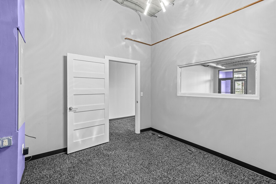 More Photos Of 360 University Ave W, Saint Paul Apartments For Lease