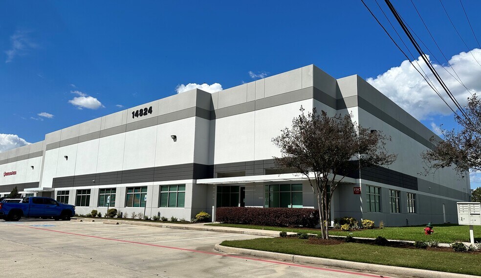 More Photos Of 10803 Vinecrest Dr, Houston Unknown For Lease