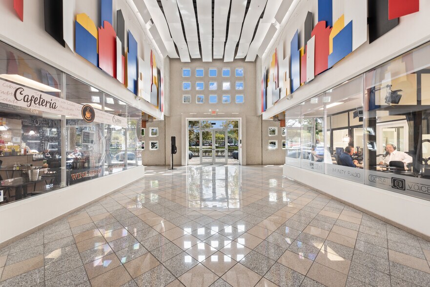 More Photos Of 7791 NW 46th St, Doral Office For Lease