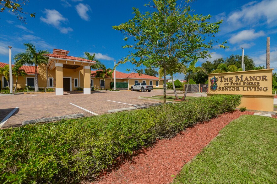 More Photos Of 4201 S 25th St, Fort Pierce Assisted Living For Sale
