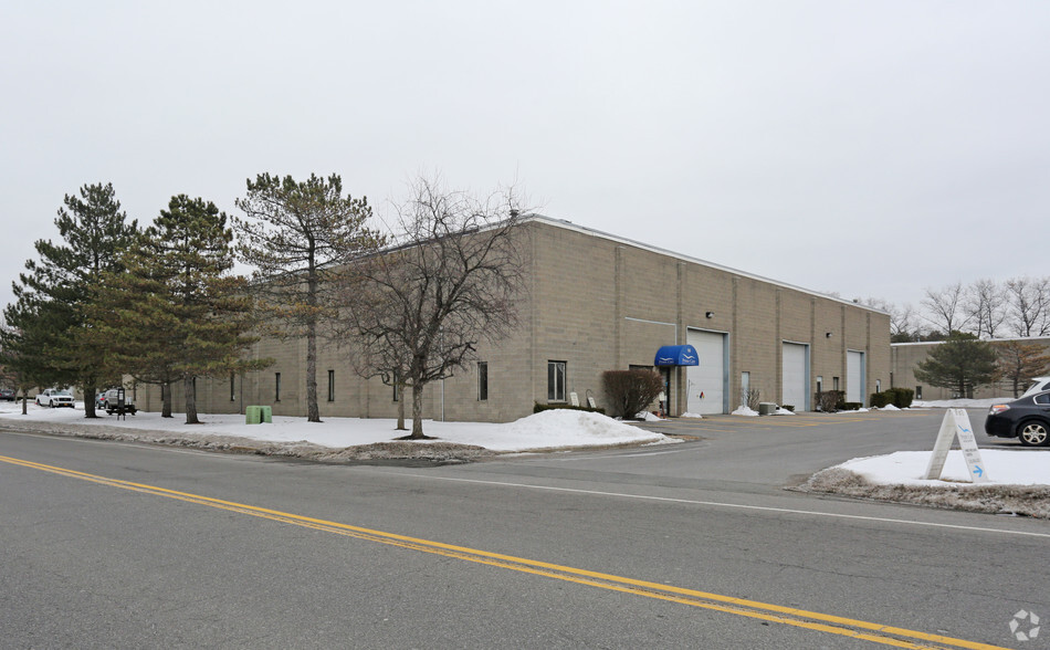 Primary Photo Of 16 Walker Way, Albany Light Manufacturing For Lease